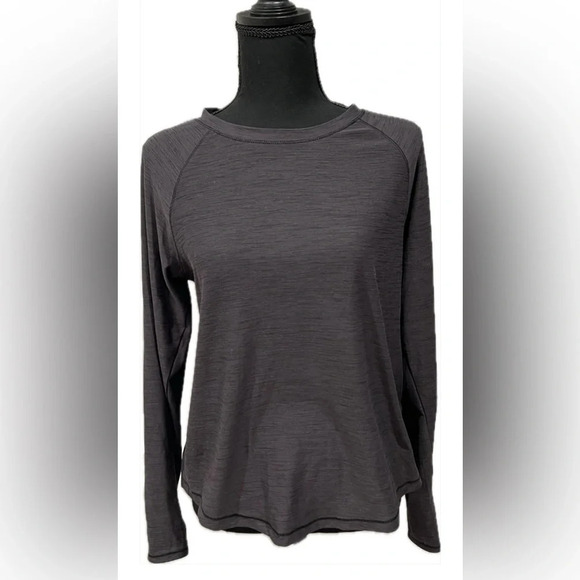 Old Navy workout top - Picture 1 of 5